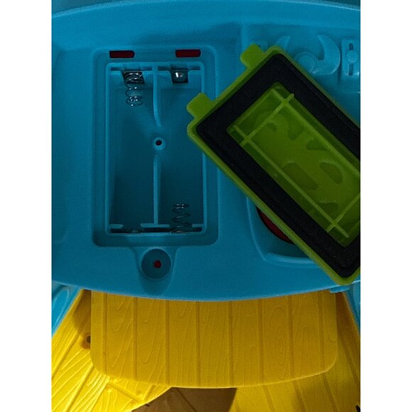 Fisher Price Little People Travel Together Friend Ship Playset With Figures & Ac - Picture 3 of 7